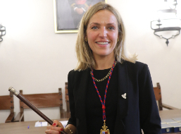 Merino será la alcaldesa del Centenario