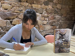 Irene Bodega presenta  «Caza al león»